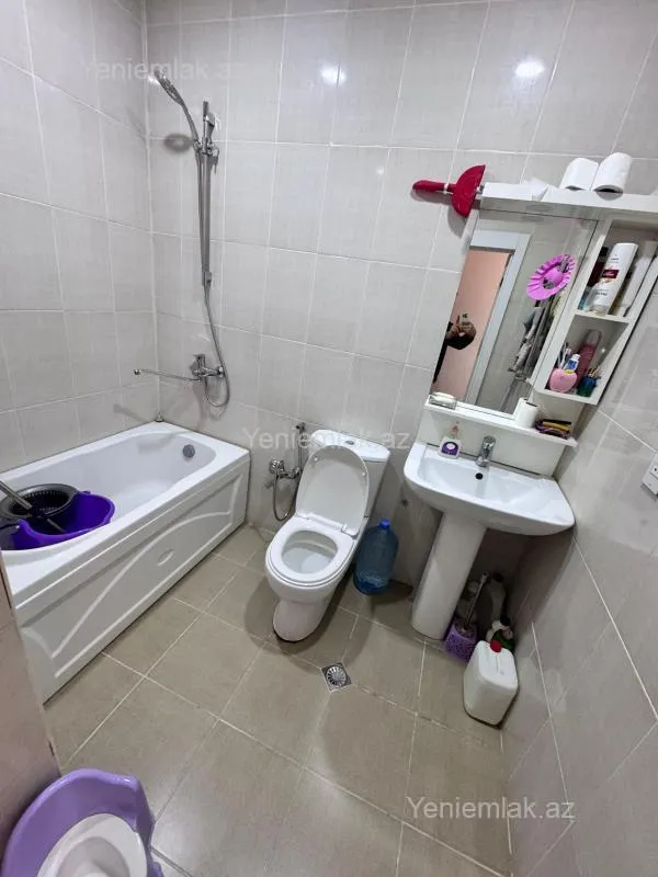 Satılır 2 otaqlı yeni tikili 65 m²