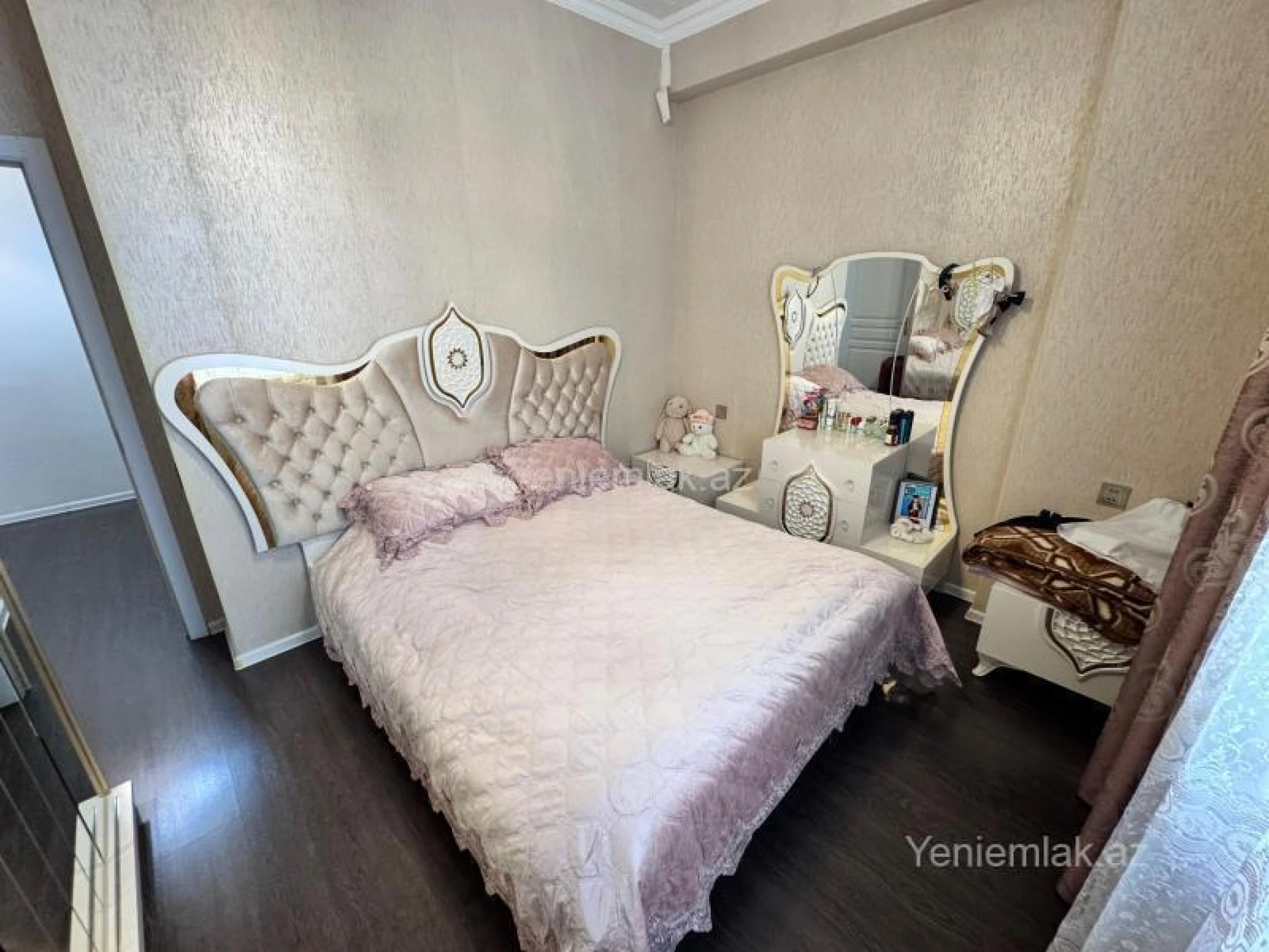 Satılır 2 otaqlı yeni tikili 65 m²