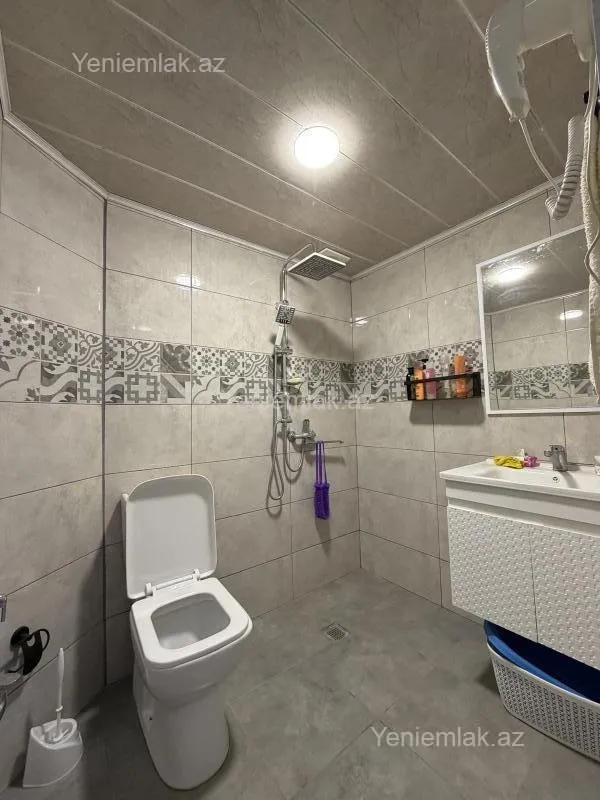 Satılır 1 otaqlı köhnə tikili 35 m²