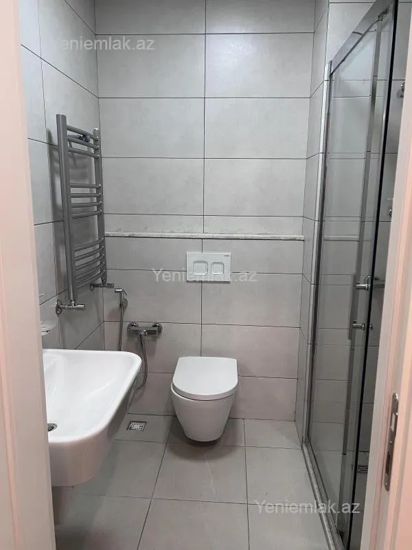 Satılır 3 otaqlı yeni tikili 74 m²