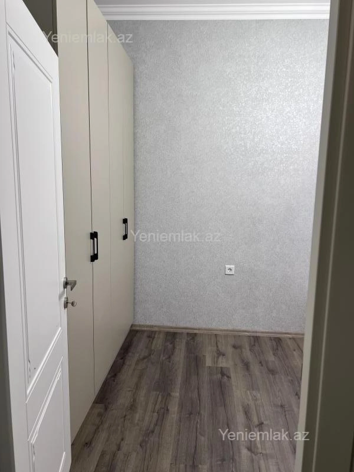 Satılır 3 otaqlı yeni tikili 74 m²