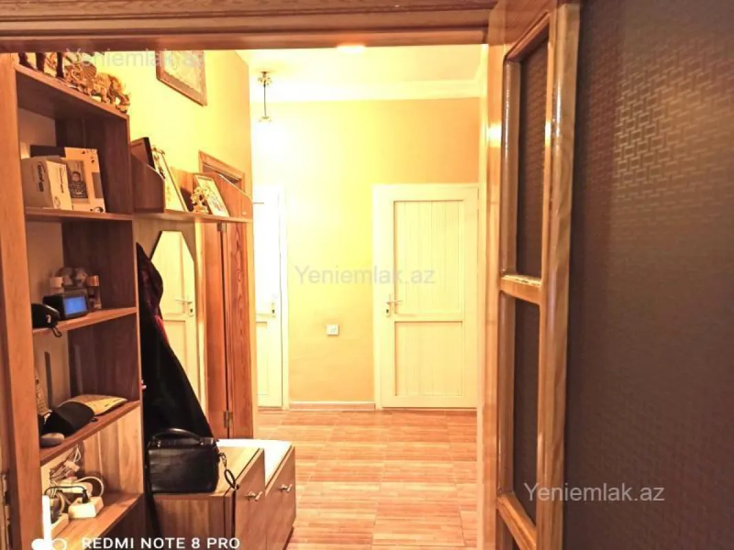 Satılır 2 otaqlı yeni tikili 75 m²