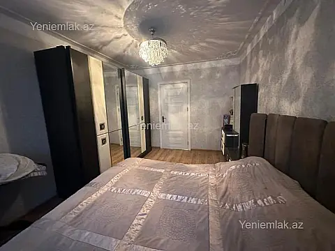 Satılır 4 otaqlı köhnə tikili 100 m²