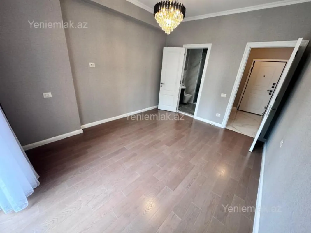 Satılır 3 otaqlı yeni tikili 86 m²