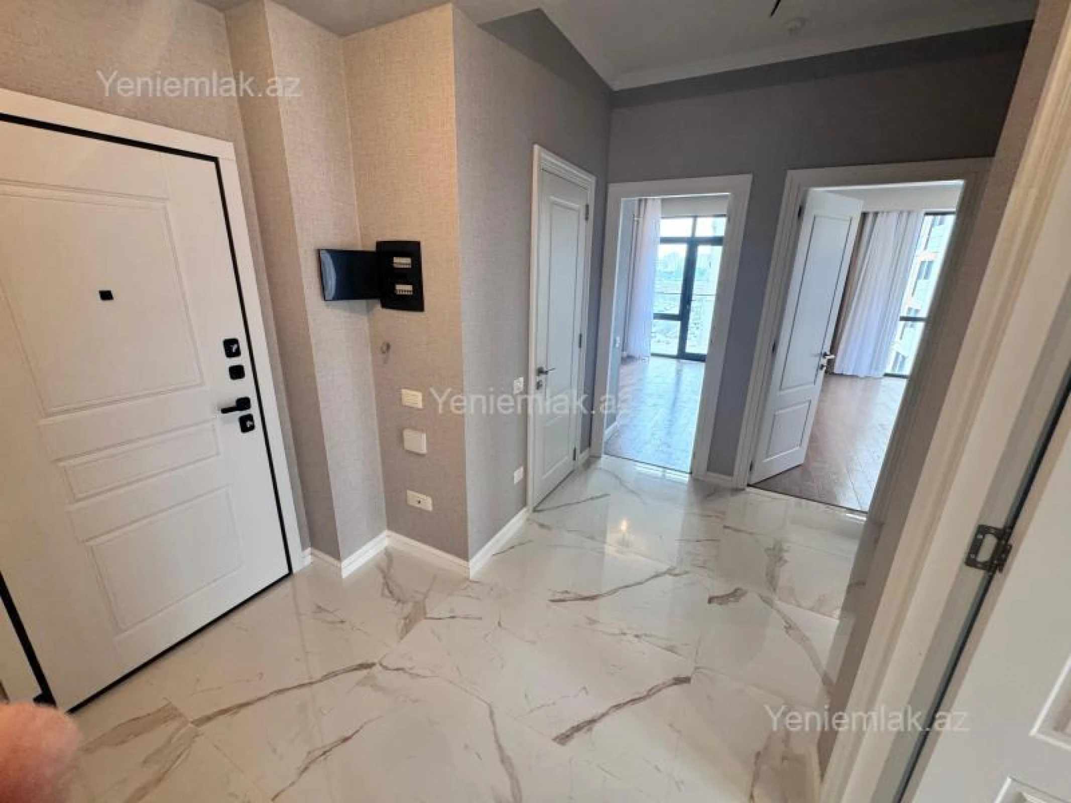 Satılır 3 otaqlı yeni tikili 86 m²