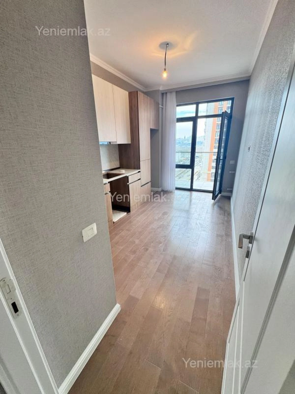 Satılır 3 otaqlı yeni tikili 86 m²