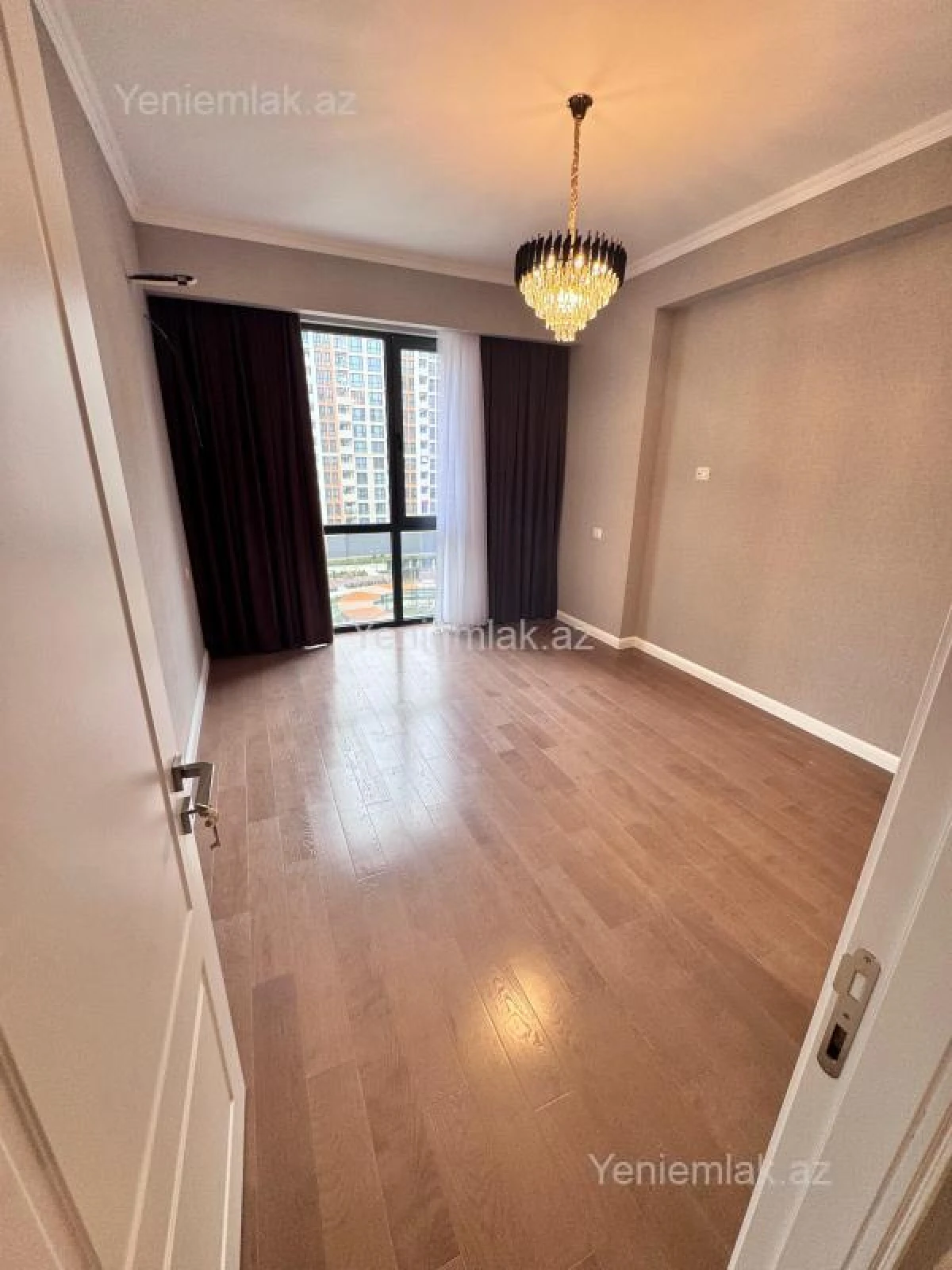 Satılır 3 otaqlı yeni tikili 86 m²