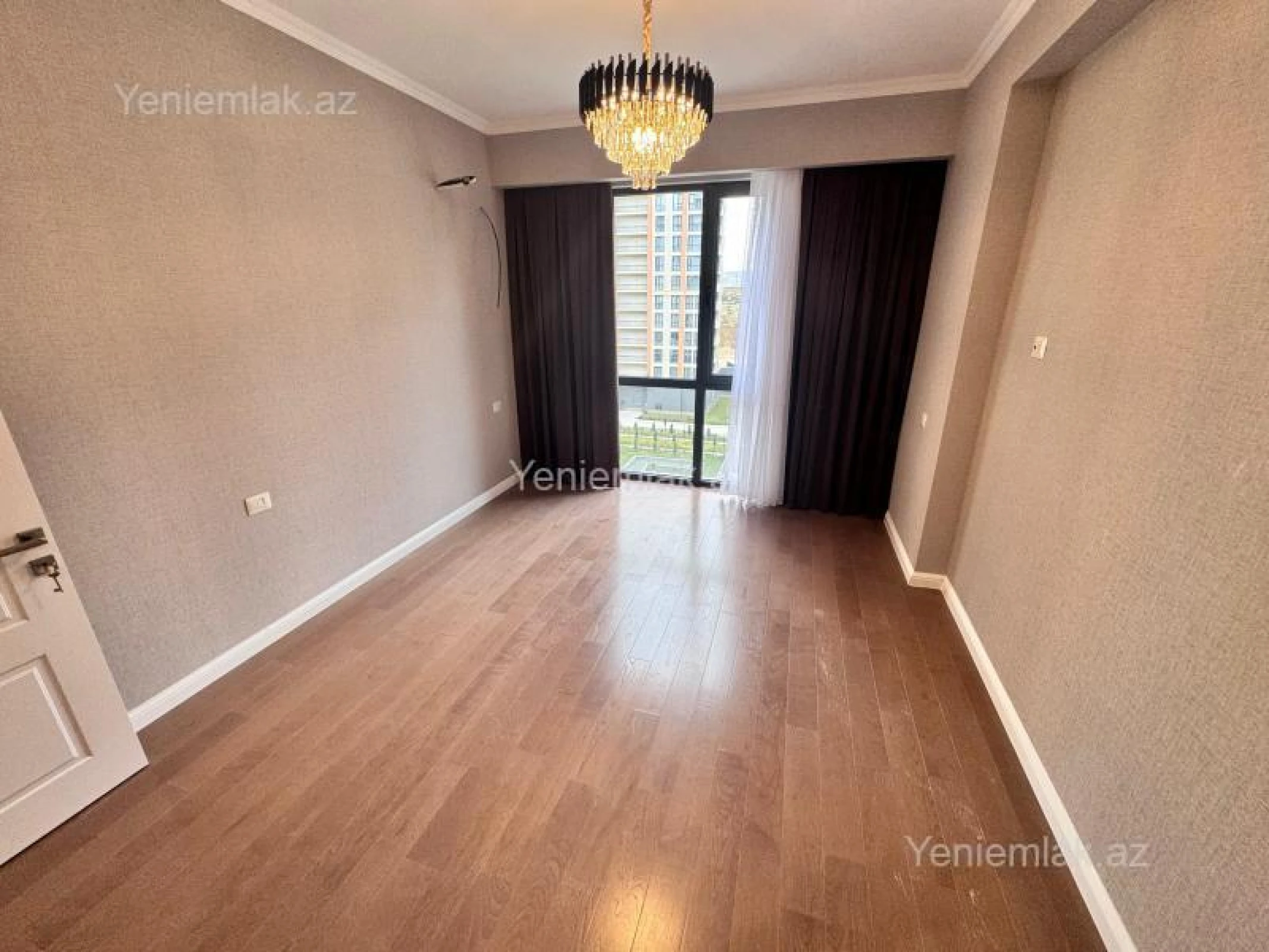 Satılır 3 otaqlı yeni tikili 86 m²