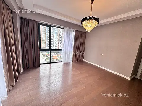 Satılır 3 otaqlı yeni tikili 86 m²