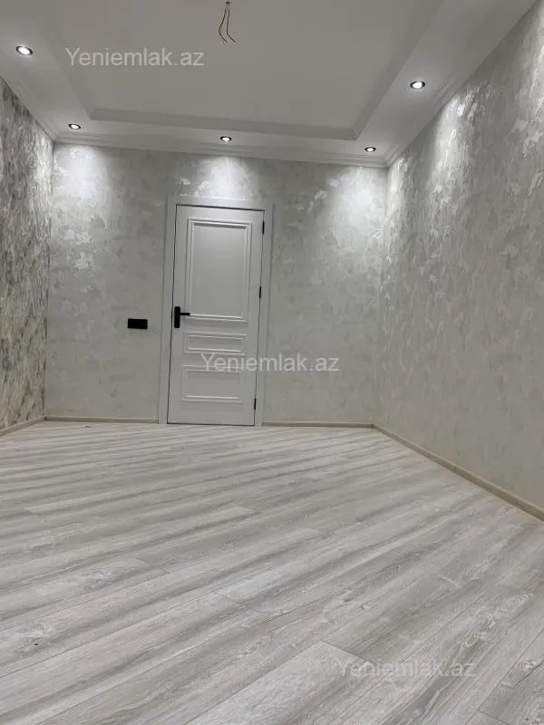 Satılır 2 otaqlı köhnə tikili 55 m²
