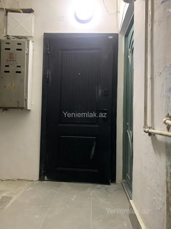 Satılır 2 otaqlı köhnə tikili 55 m²