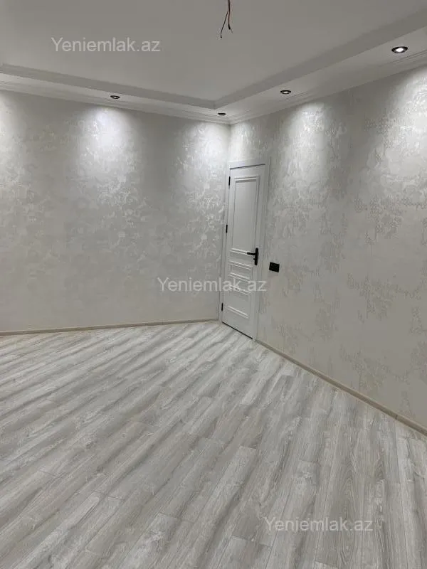 Satılır 2 otaqlı köhnə tikili 55 m²