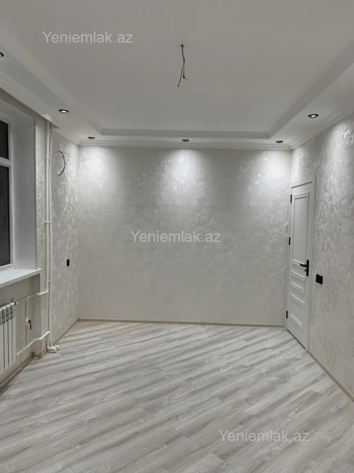 Satılır 2 otaqlı köhnə tikili 55 m²