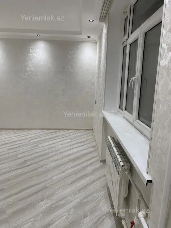 Satılır 2 otaqlı köhnə tikili 55 m²