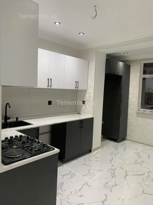 Satılır 2 otaqlı köhnə tikili 55 m²