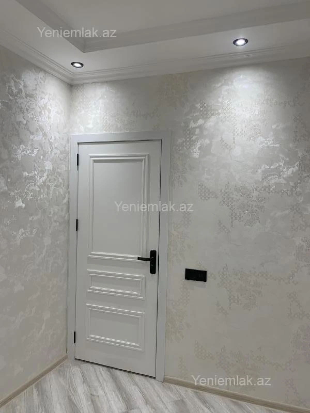 Satılır 2 otaqlı köhnə tikili 55 m²