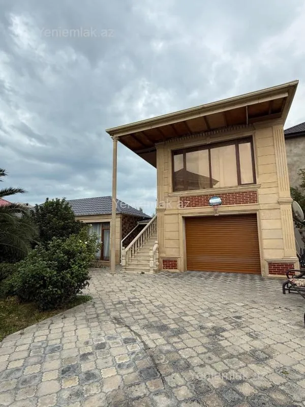 Satılır 6 otaqlı həyət evi 350 m²