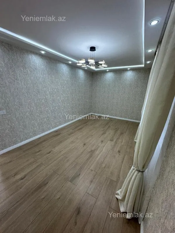 Satılır 2 otaqlı köhnə tikili 60 m²