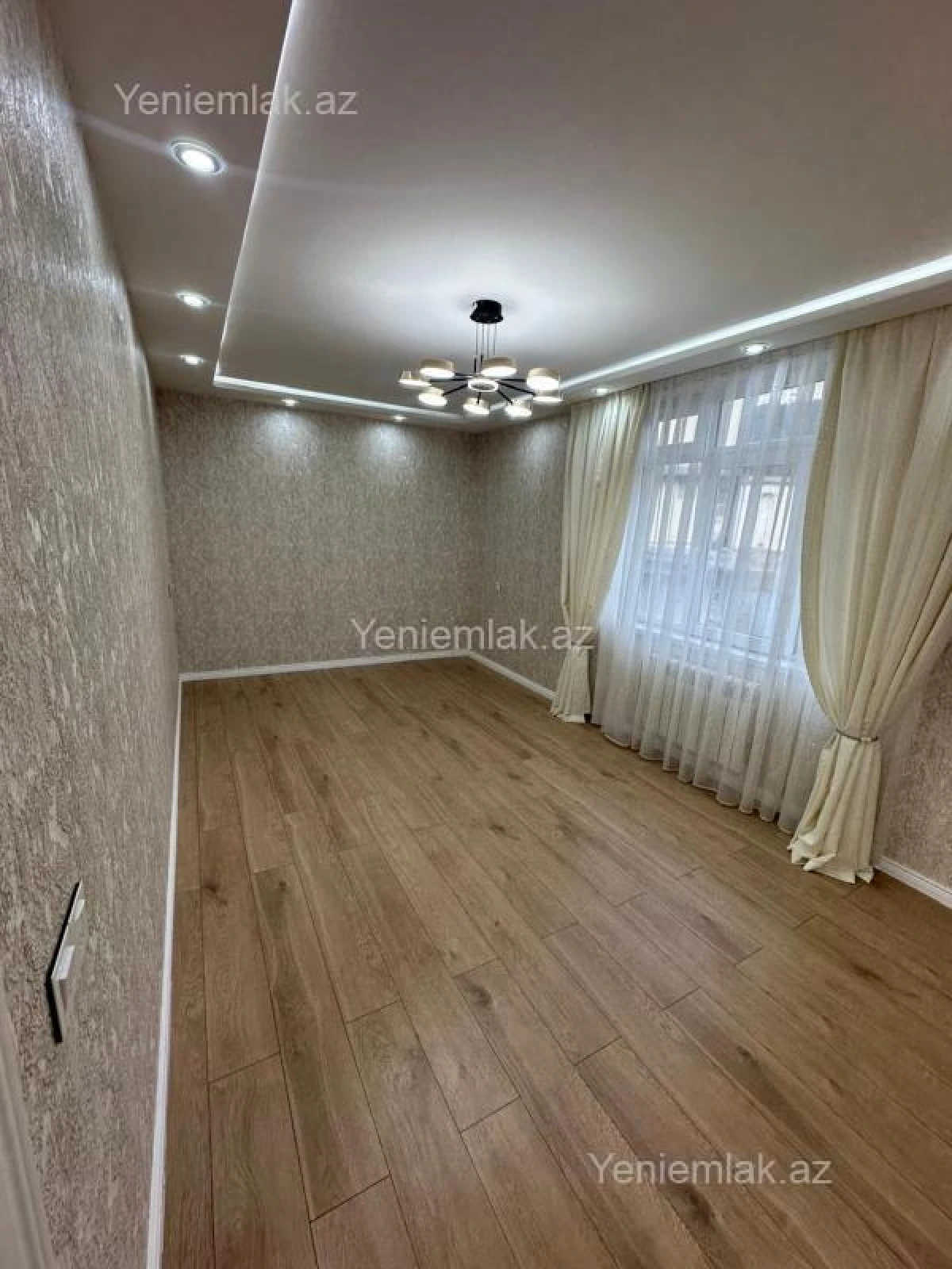 Satılır 2 otaqlı köhnə tikili 60 m²