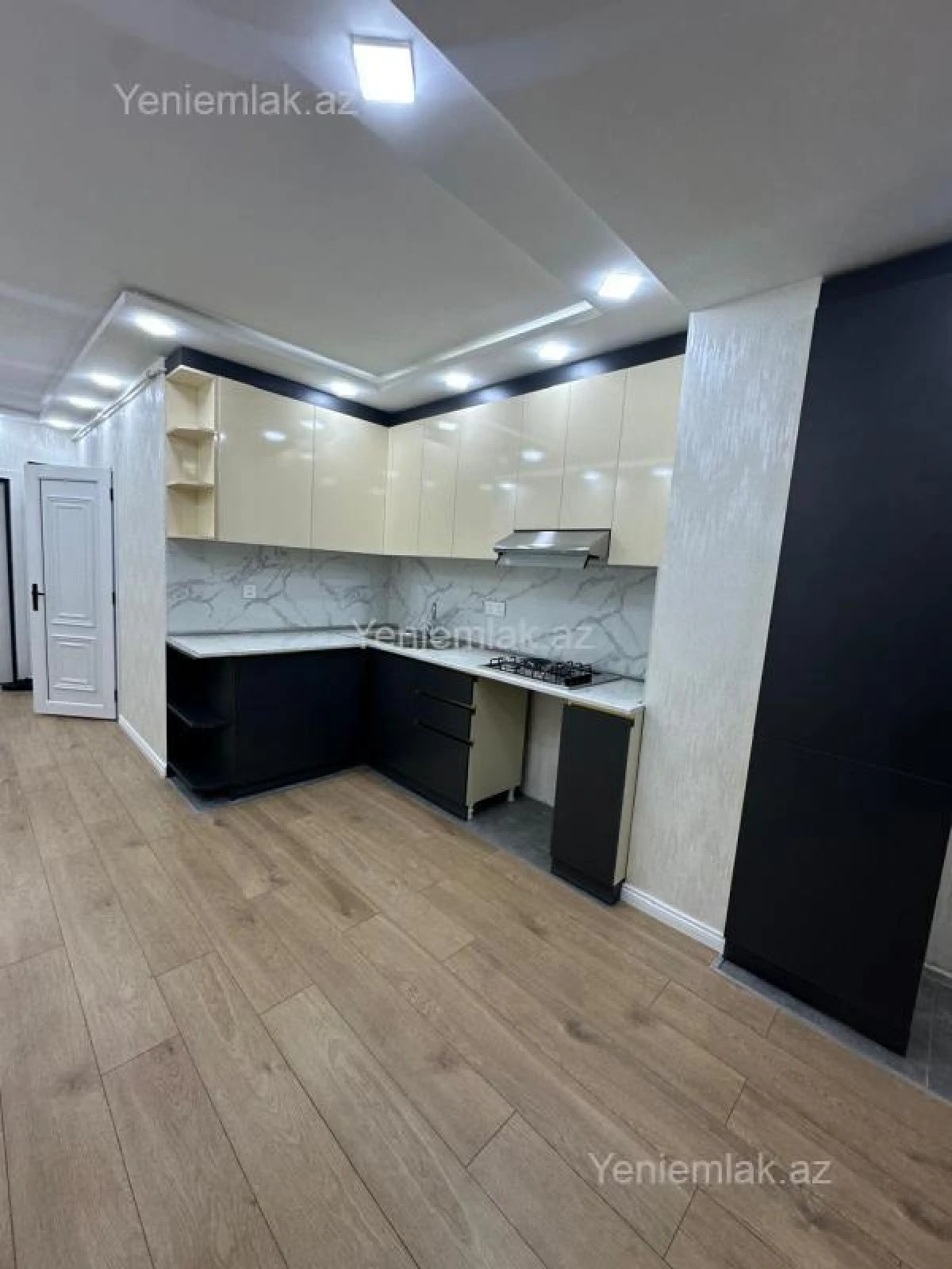 Satılır 2 otaqlı köhnə tikili 60 m²