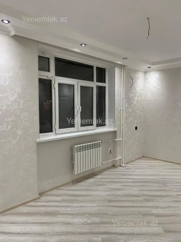 Satılır 2 otaqlı köhnə tikili 55 m²