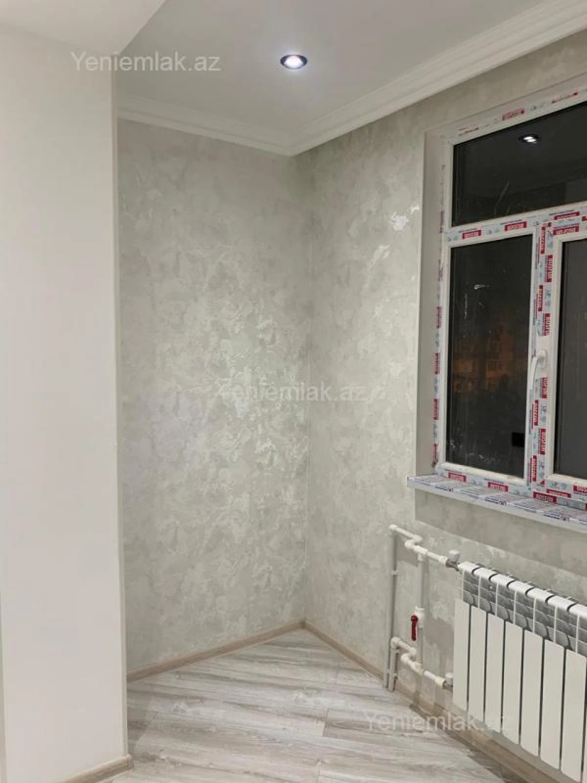 Satılır 2 otaqlı köhnə tikili 55 m²