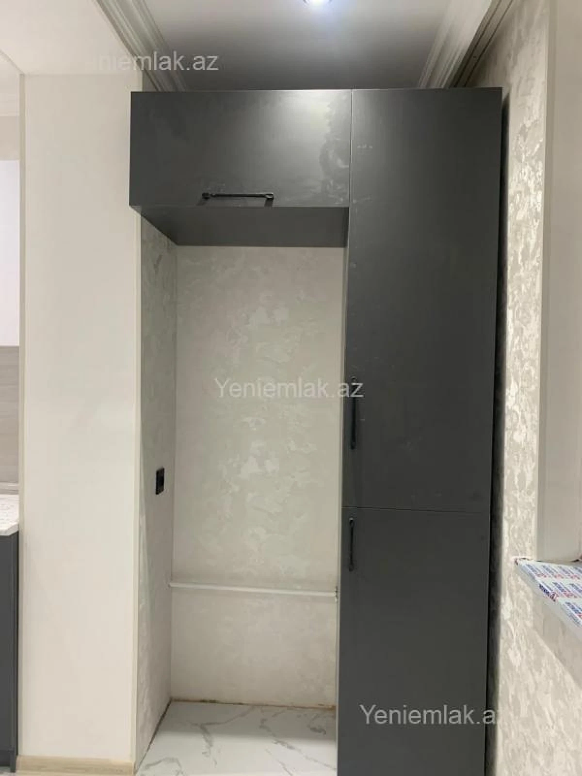 Satılır 2 otaqlı köhnə tikili 55 m²
