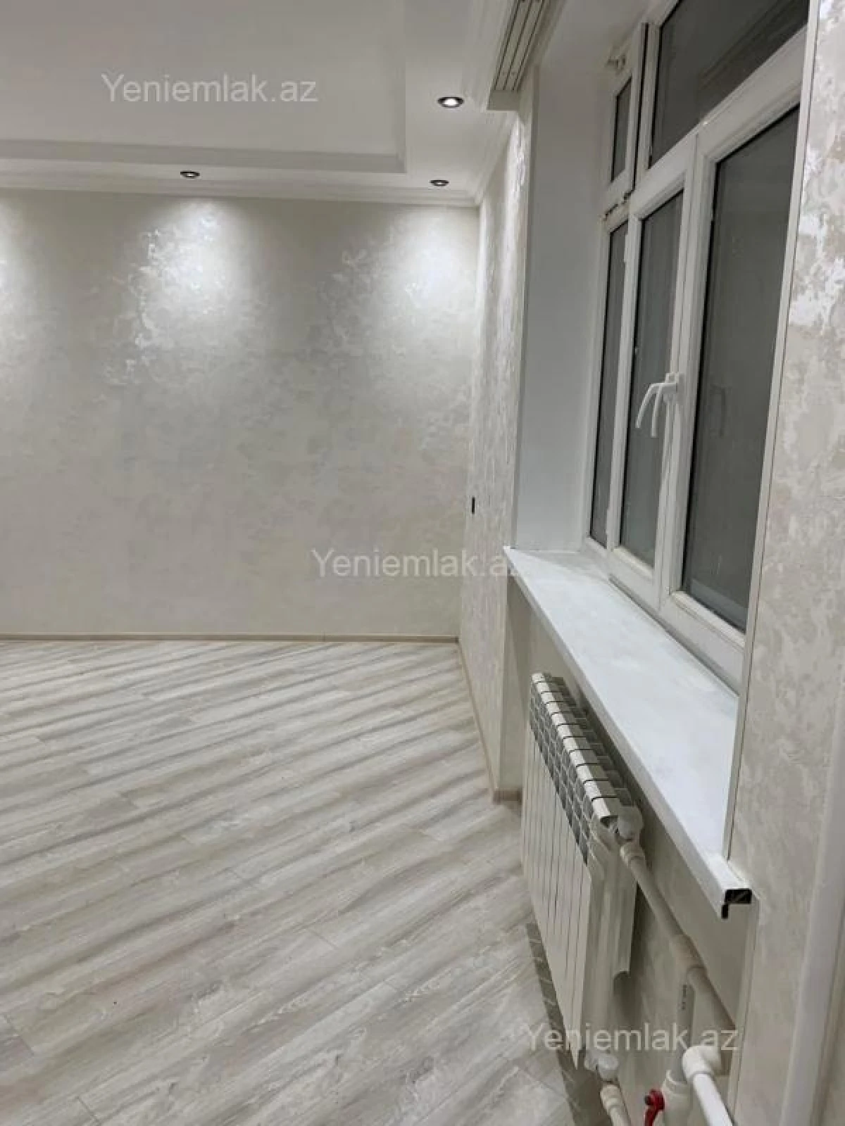 Satılır 2 otaqlı köhnə tikili 55 m²