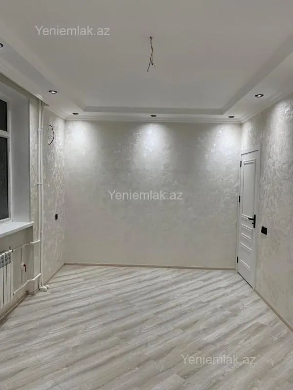 Satılır 2 otaqlı köhnə tikili 55 m²