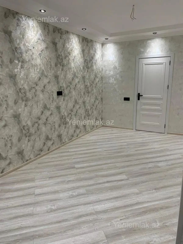 Satılır 2 otaqlı köhnə tikili 55 m²