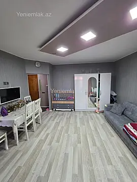 Satılır 1 otaqlı köhnə tikili 30 m²