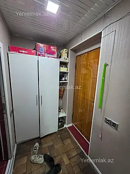 Satılır 1 otaqlı köhnə tikili 30 m²