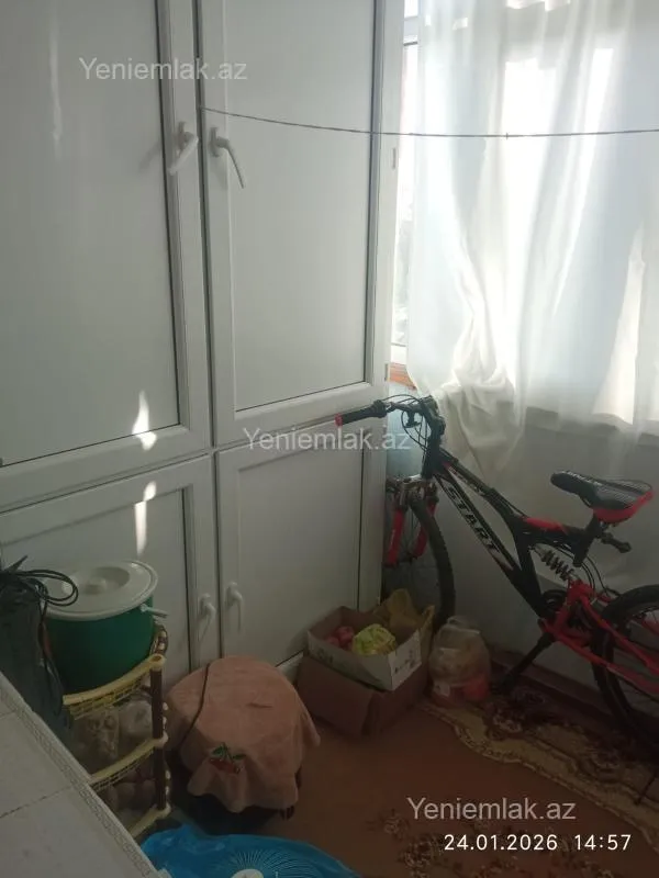 Satılır 2 otaqlı köhnə tikili 47 m²