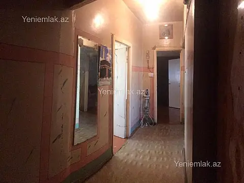 Satılır 3 otaqlı köhnə tikili 72 m²