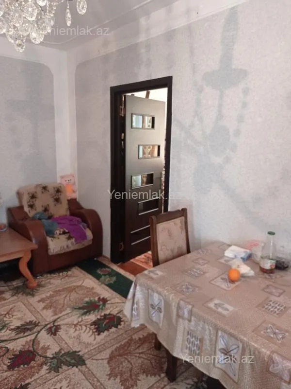 Satılır 2 otaqlı köhnə tikili 47 m²