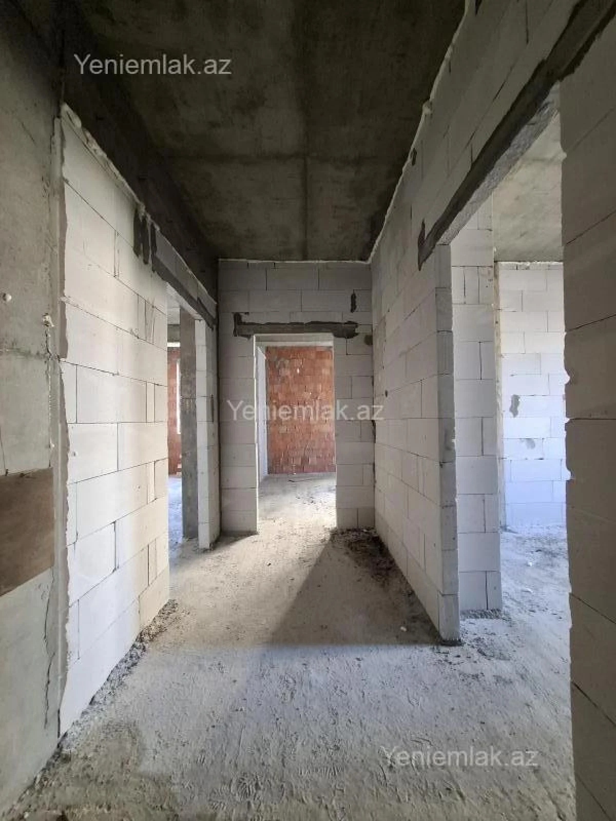 Satılır 3 otaqlı yeni tikili 86.5 m²