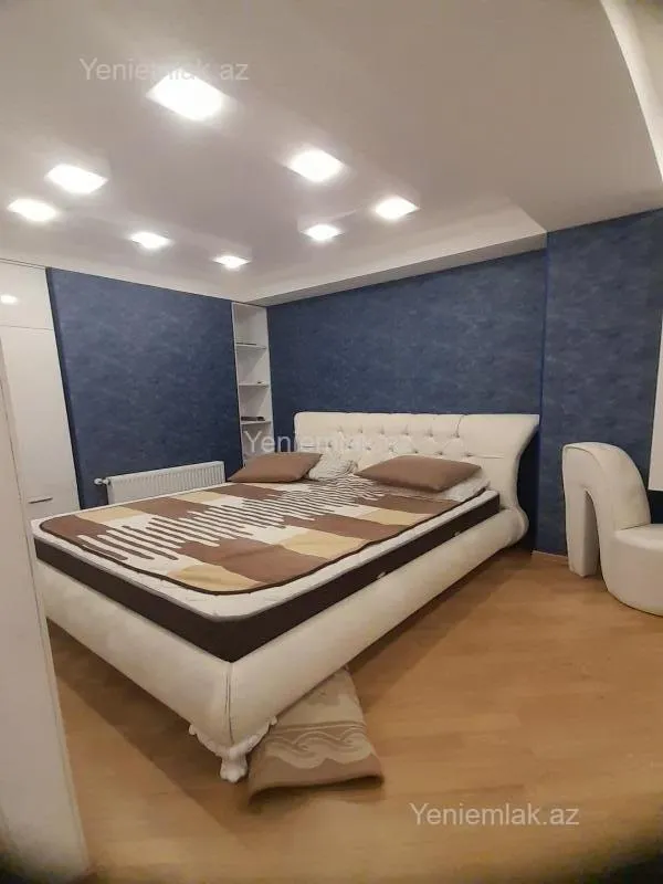 Satılır 2 otaqlı yeni tikili 72 m²