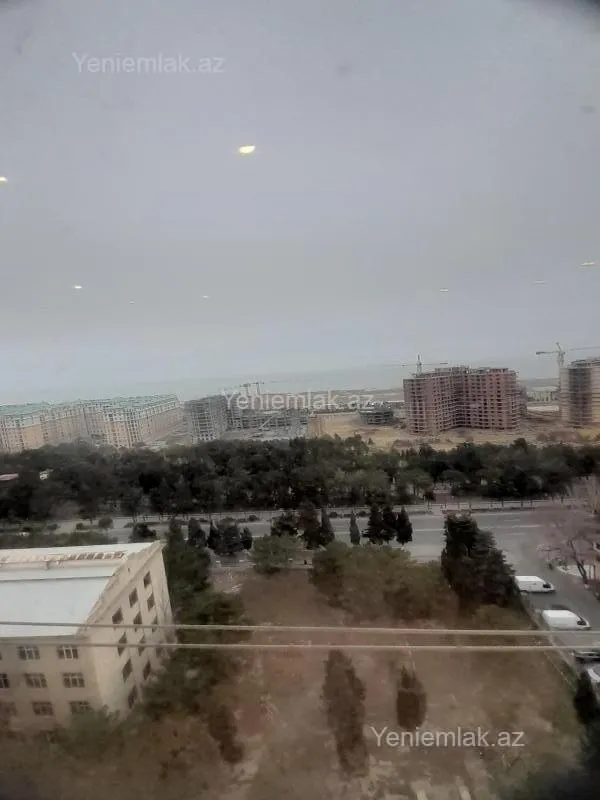 Satılır 2 otaqlı yeni tikili 72 m²