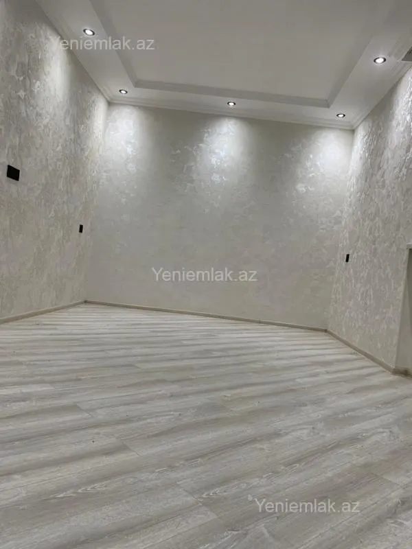 Satılır 2 otaqlı köhnə tikili 55 m²