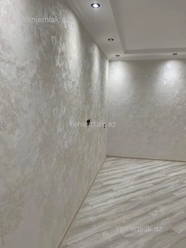 Satılır 2 otaqlı köhnə tikili 55 m²