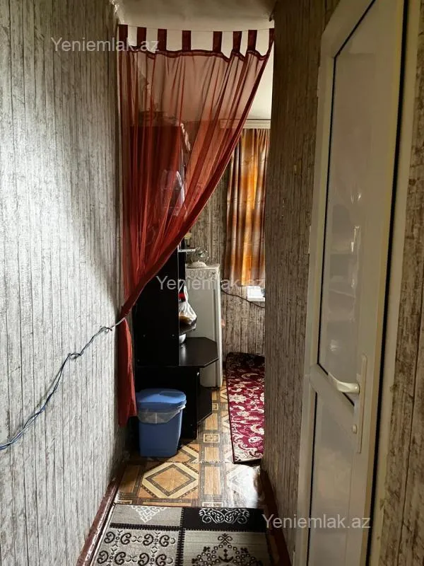 Satılır 1 otaqlı köhnə tikili 31 m²