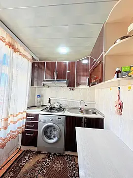 Satılır 3 otaqlı köhnə tikili 75 m²