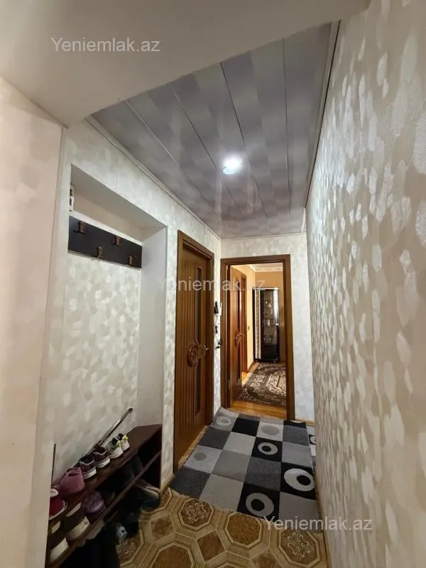 Satılır 3 otaqlı köhnə tikili 75 m²