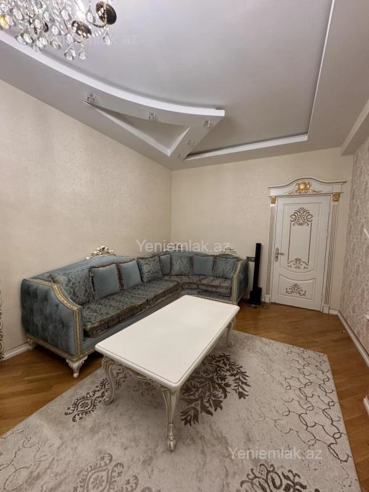 Satılır 3 otaqlı yeni tikili 130 m²