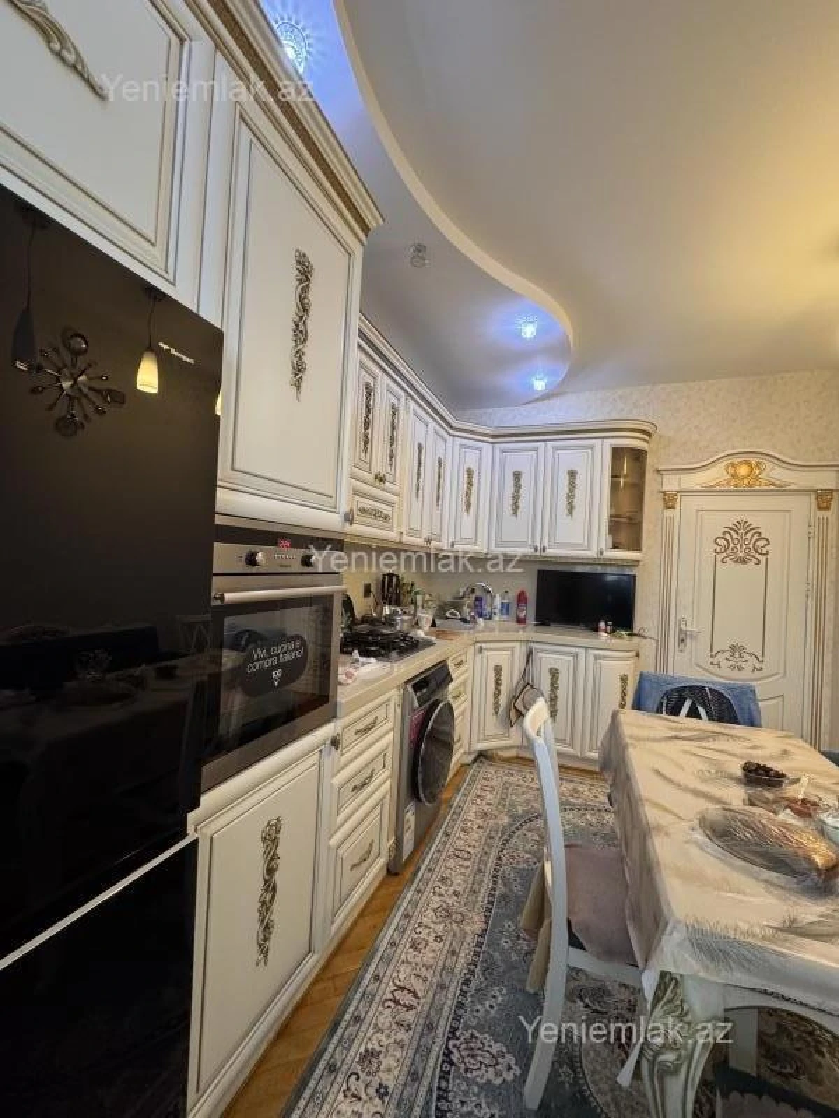 Satılır 3 otaqlı yeni tikili 130 m²