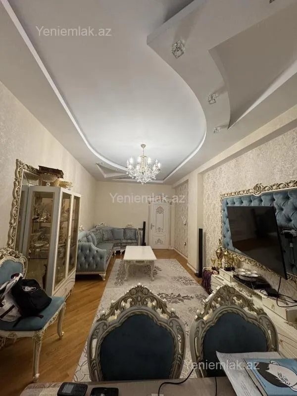 Satılır 3 otaqlı yeni tikili 130 m²