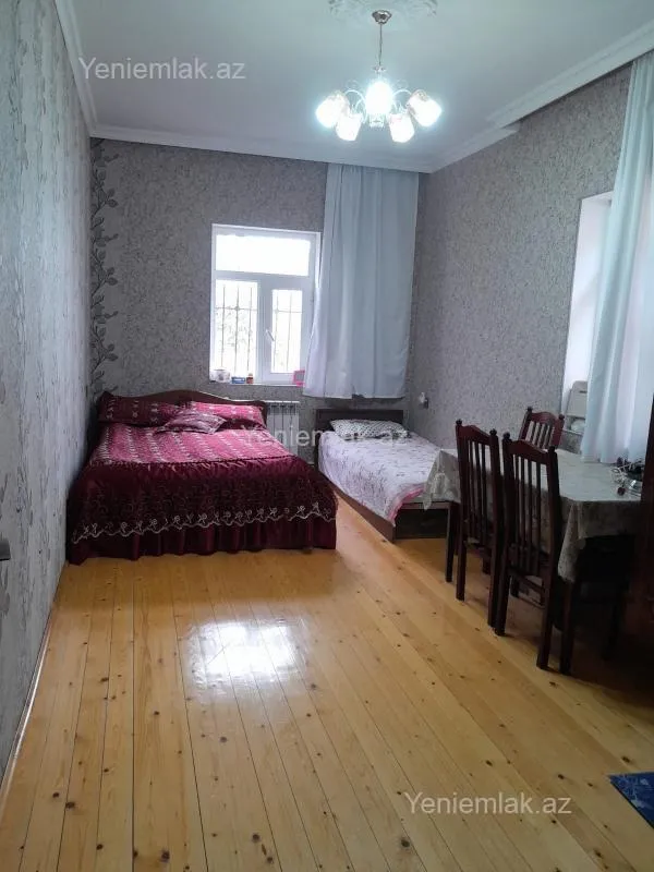 Satılır 3 otaqlı həyət evi 100 m²