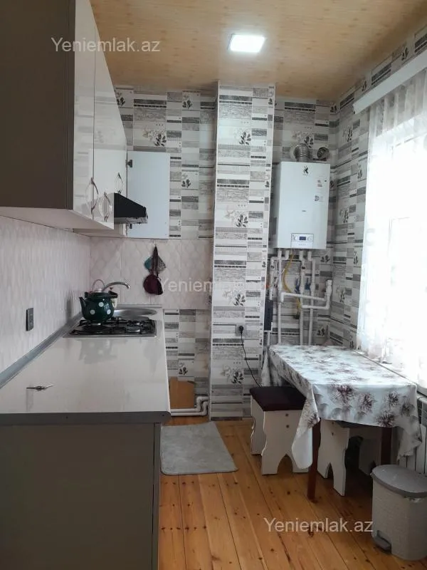 Satılır 3 otaqlı həyət evi 100 m²