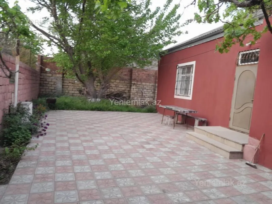 Satılır 3 otaqlı həyət evi 100 m²