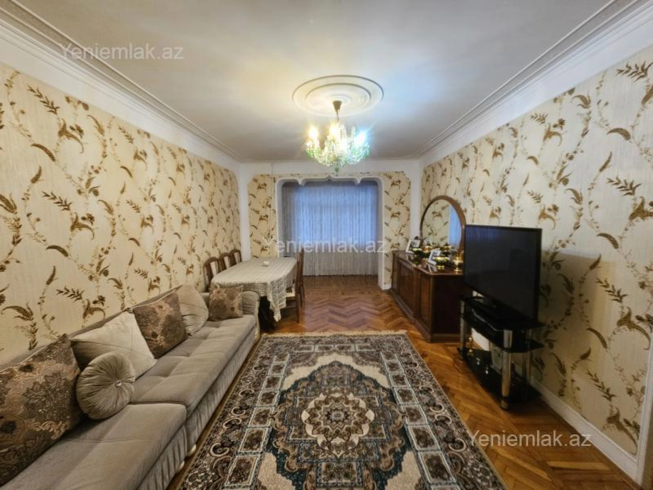 Satılır 4 otaqlı köhnə tikili 100 m²